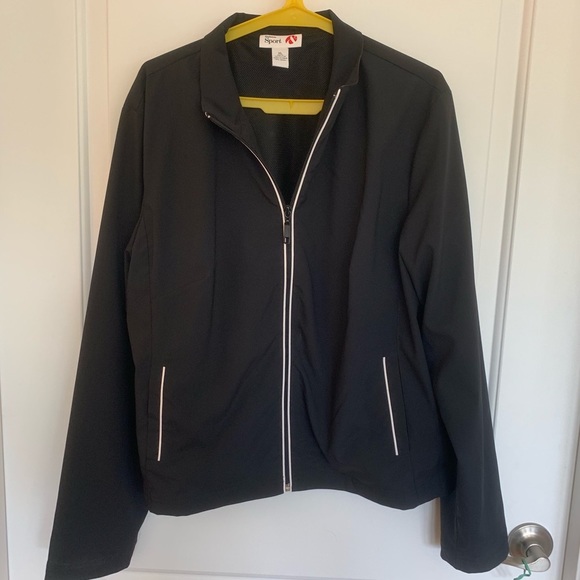 🏁 Step Up Your Style Game with a Sleek Black & White Track Jacket! Size: XL 🏁 - Picture 1 of 8